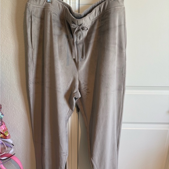 Barefoot Dreams Luxe Chic Jogger - Picture 2 of 4